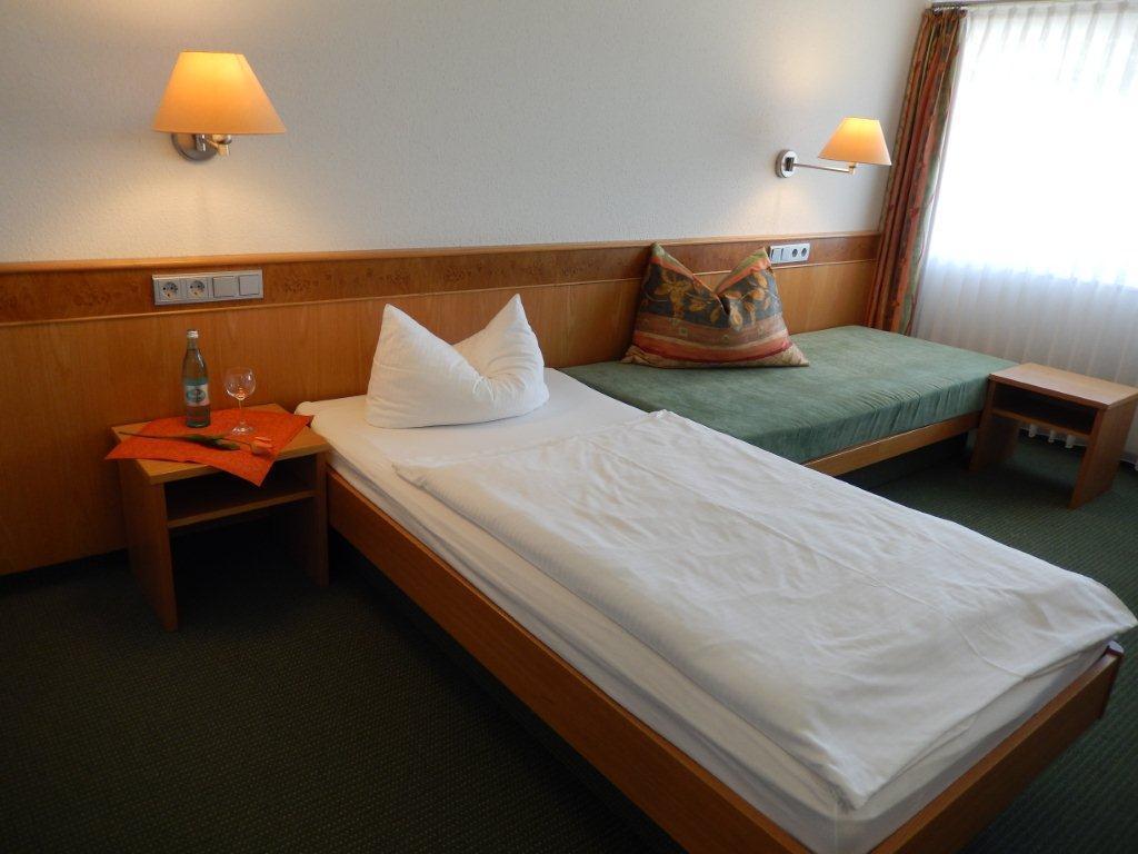 Landhotel Guenzburg Kupferzell Δωμάτιο φωτογραφία